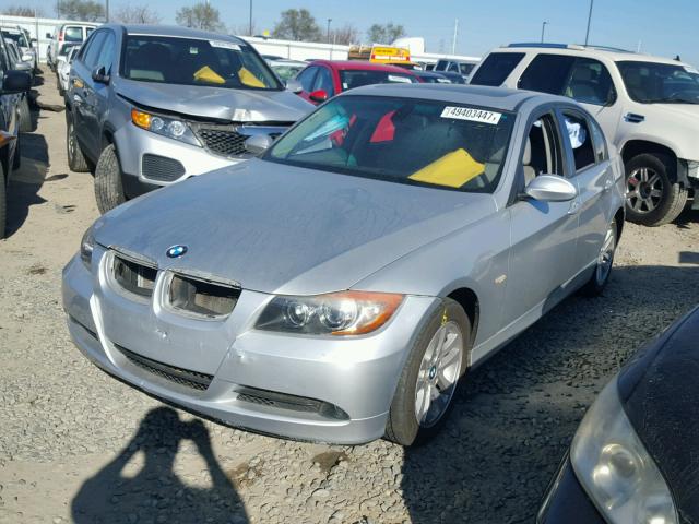 WBAVC53577FZ77464 - 2007 BMW 328 I SULE SILVER photo 2