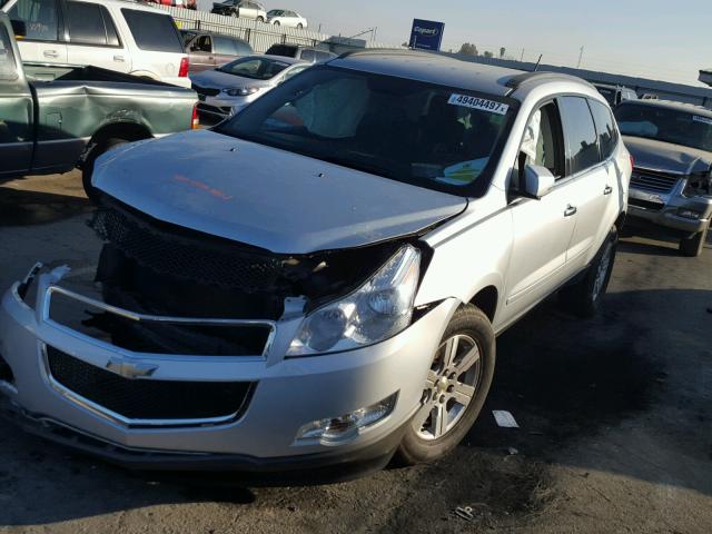 1GNKRJED9CJ352001 - 2012 CHEVROLET TRAVERSE L SILVER photo 2