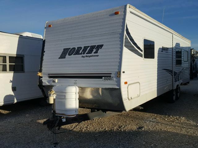 4YDT29R295E314897 - 2005 KEYSTONE HORNET WHITE photo 2