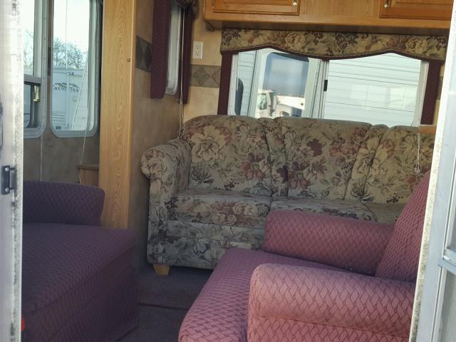 4YDT29R295E314897 - 2005 KEYSTONE HORNET WHITE photo 9