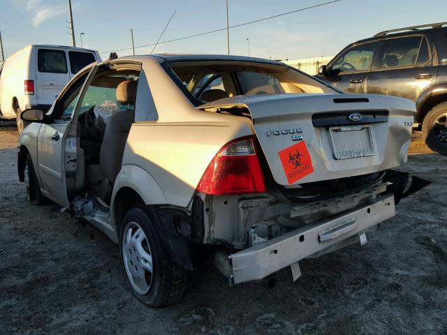 1FAFP34N36W188554 - 2006 FORD FOCUS ZX4 TAN photo 3