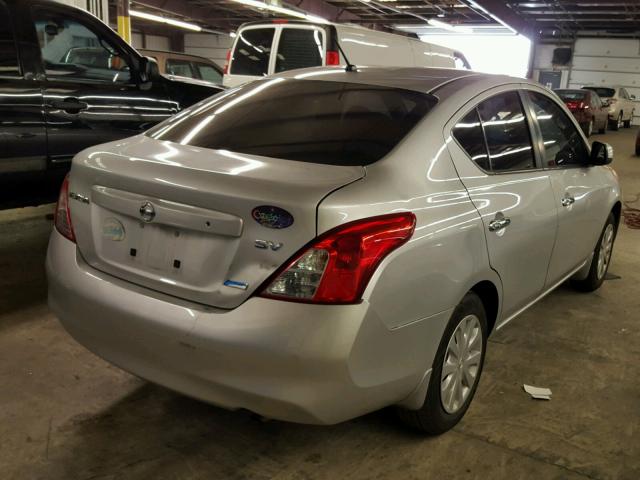 3N1CN7APXCL888009 - 2012 NISSAN VERSA S SILVER photo 4