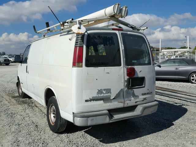 1GCFG25W2Y1107054 - 2000 CHEVROLET EXPRESS G2 WHITE photo 3