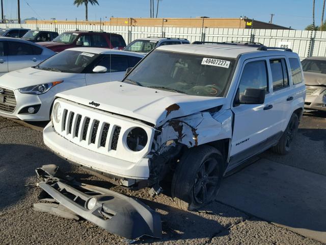 1C4NJPBA4ED691132 - 2014 JEEP PATRIOT SP WHITE photo 2