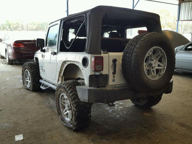 1J4AA2D15BL609029 - 2011 JEEP WRANGLER S WHITE photo 3