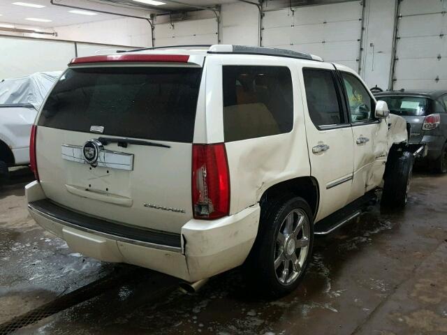 1GYFK63808R252776 - 2008 CADILLAC ESCALADE L WHITE photo 4