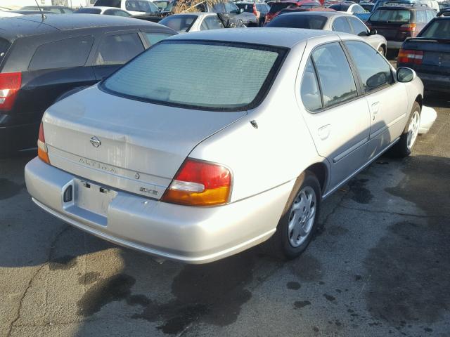 1N4DL01D1XC194952 - 1999 NISSAN ALTIMA XE SILVER photo 4