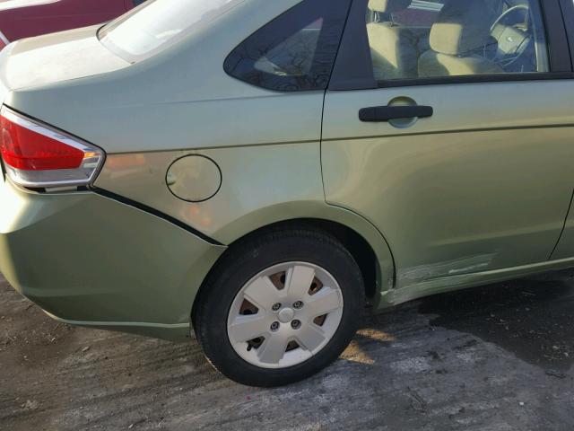 1FAHP34N28W207218 - 2008 FORD FOCUS S/SE GREEN photo 9