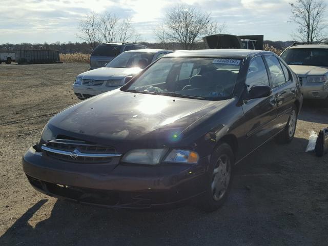 1N4DL01D7WC174655 - 1998 NISSAN ALTIMA XE MAROON photo 2