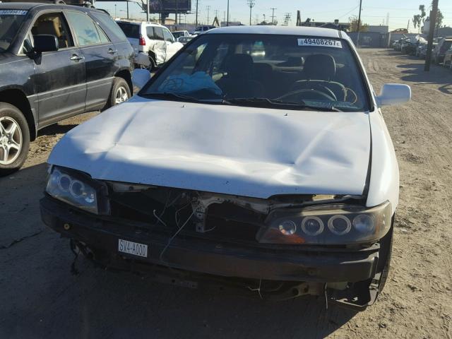 1HGCD5639TA292800 - 1996 HONDA ACCORD LX WHITE photo 9