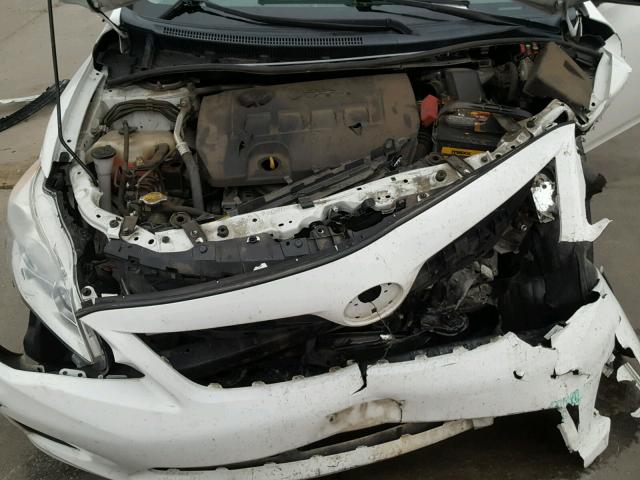 2T1BU4EE6CC783201 - 2012 TOYOTA COROLLA BA WHITE photo 7