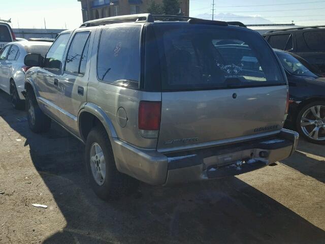 1GNDT13W91K246959 - 2001 CHEVROLET BLAZER GOLD photo 3