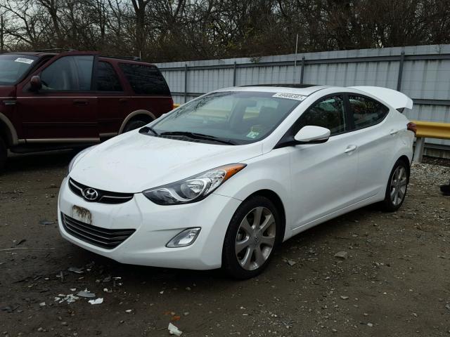 5NPDH4AE1DH450583 - 2013 HYUNDAI ELANTRA GL WHITE photo 2