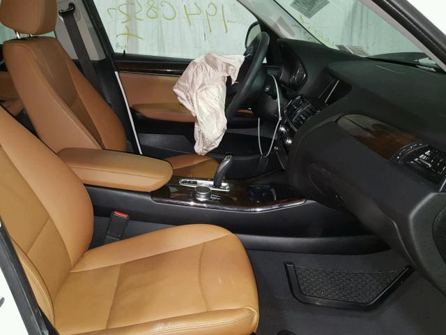 5UXWX9C52H0D98309 - 2017 BMW X3 XDRIVE2 Белый фото 5