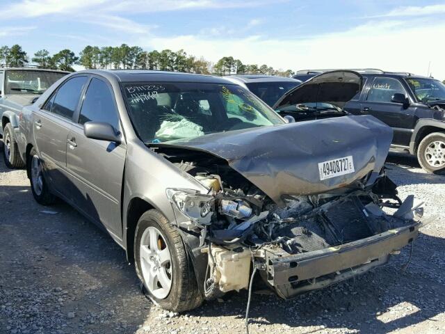 4T1BE32KX3U705973 - 2003 TOYOTA CAMRY LE ნაცრისფერი ფოტო 1