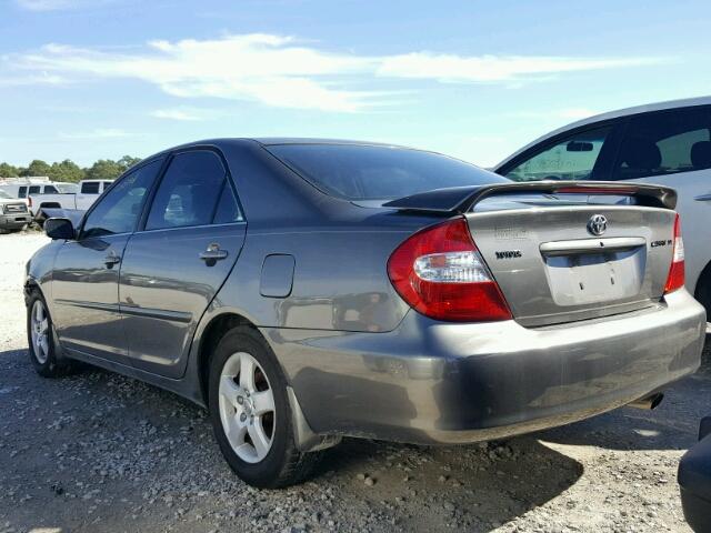 4T1BE32KX3U705973 - 2003 TOYOTA CAMRY LE ნაცრისფერი ფოტო 3