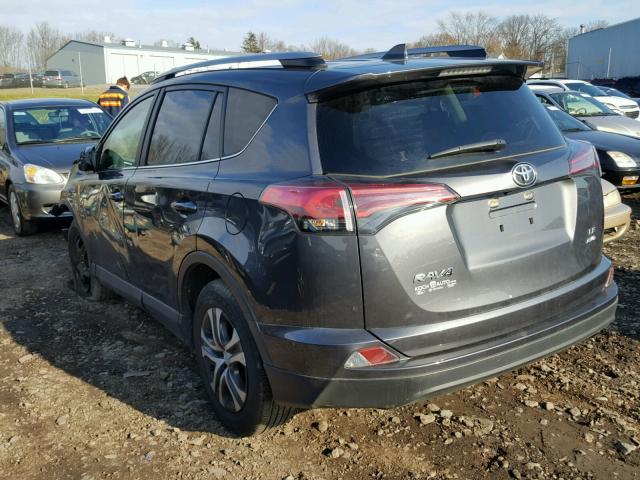 JTMBFREV3HJ119280 - 2017 TOYOTA RAV4 LE GRAY photo 3