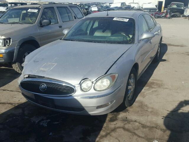 2G4WD532751202589 - 2005 BUICK LACROSSE C SILVER photo 2