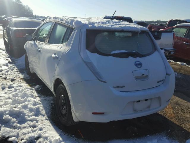 1N4AZ0CP5FC307406 - 2015 NISSAN LEAF S WHITE photo 3