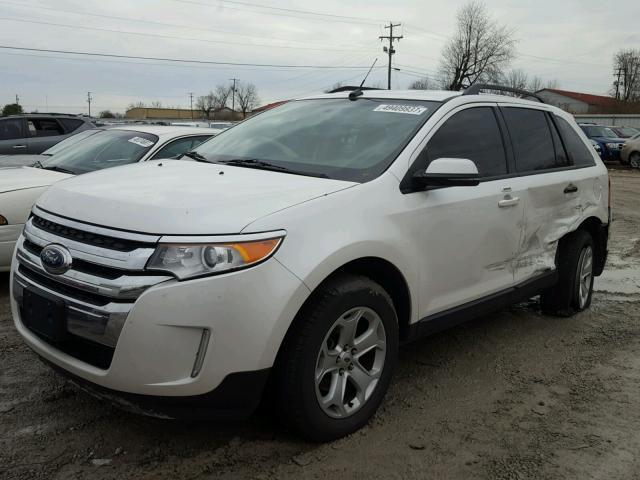 2FMDK4JC5DBC01274 - 2013 FORD EDGE SEL WHITE photo 2