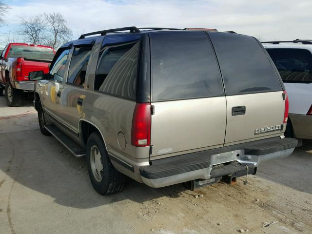 1GNEC13R5WJ357617 - 1998 CHEVROLET TAHOE C150 GOLD photo 3