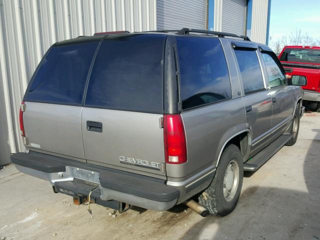 1GNEC13R5WJ357617 - 1998 CHEVROLET TAHOE C150 GOLD photo 4