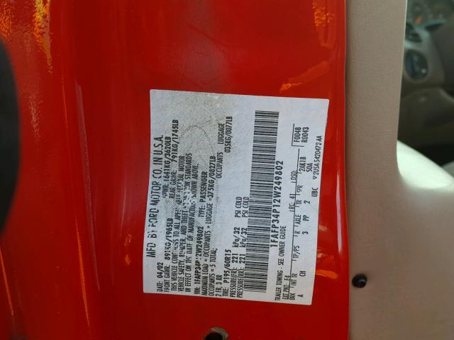 1FAFP34P12W249802 - 2002 FORD FOCUS SE RED photo 10