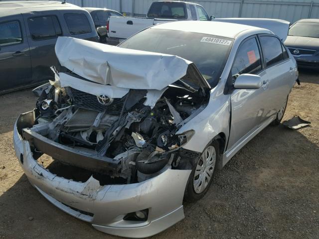 1NXBU40E89Z147054 - 2009 TOYOTA COROLLA BA SILVER photo 2