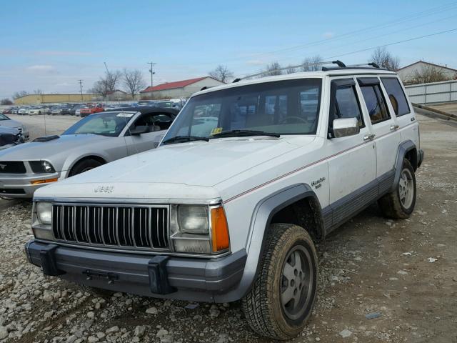 1J4FJ58S5NL198570 - 1992 JEEP CHEROKEE L WHITE photo 2