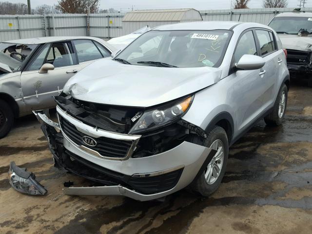 KNDPB3A27C7188604 - 2012 KIA SPORTAGE B SILVER photo 2