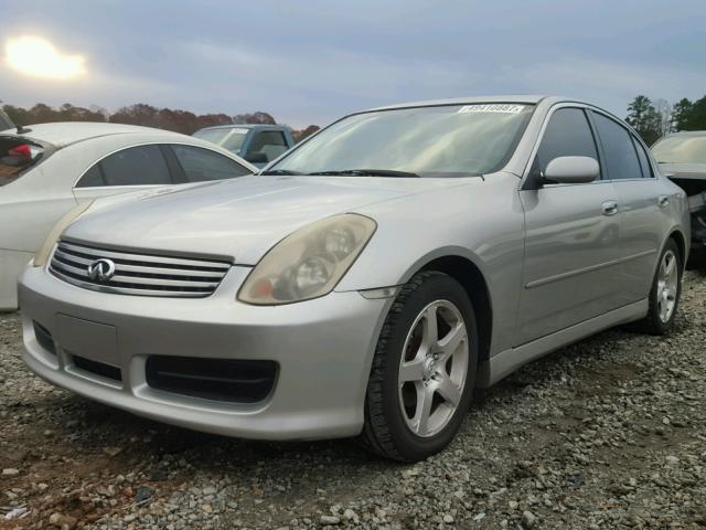 JNKCV51E74M109543 - 2004 INFINITI G35 GRAY photo 2