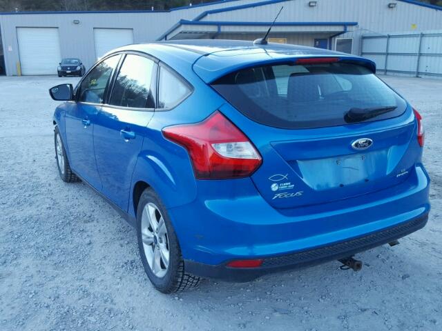 1FAHP3K25CL390052 - 2012 FORD FOCUS SE BLUE photo 3