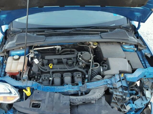 1FAHP3K25CL390052 - 2012 FORD FOCUS SE BLUE photo 7