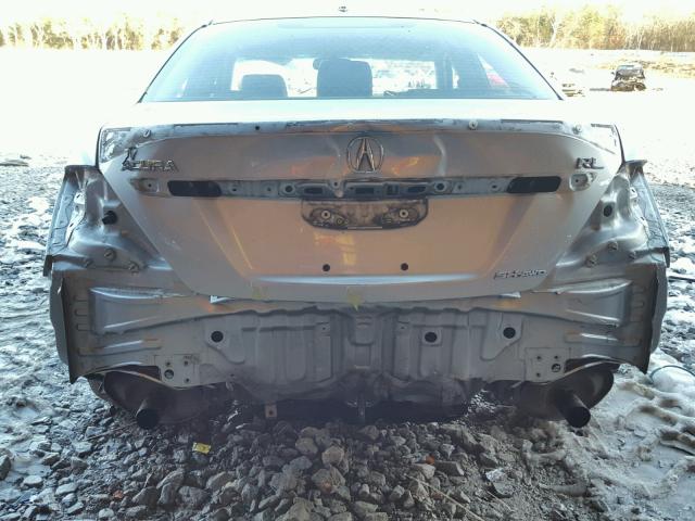 JH4KB26659C001441 - 2009 ACURA RL SILVER photo 9