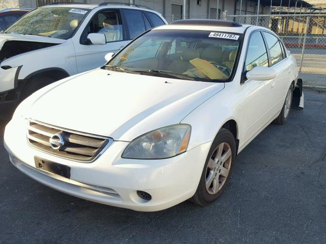 1N4AL11DX3C327808 - 2003 NISSAN ALTIMA BAS WHITE photo 2