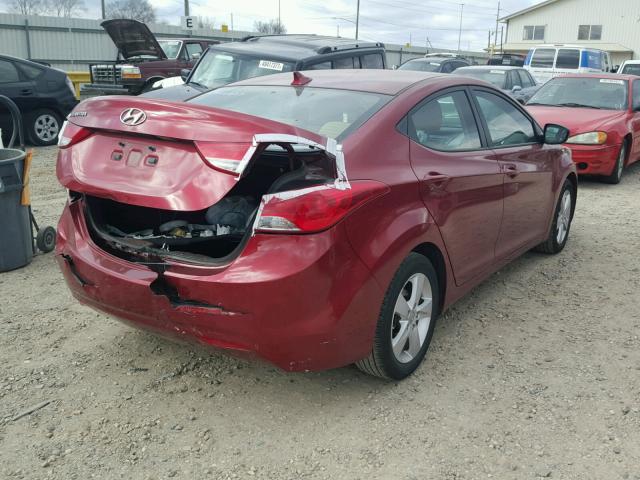 5NPDH4AE3DH353918 - 2013 HYUNDAI ELANTRA GL RED photo 4