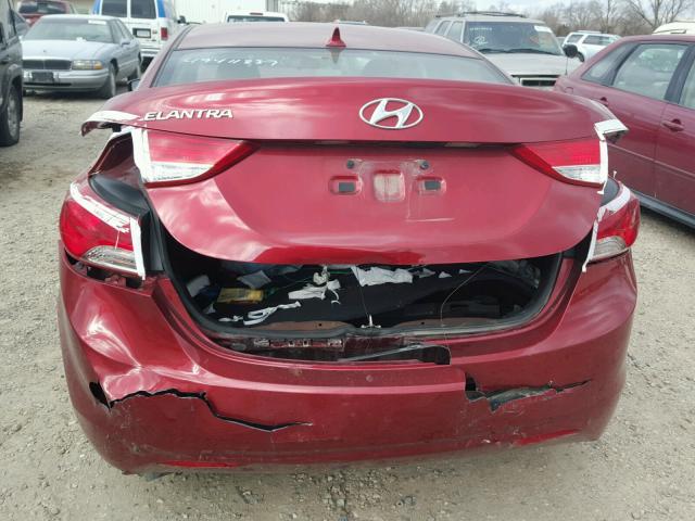 5NPDH4AE3DH353918 - 2013 HYUNDAI ELANTRA GL RED photo 9