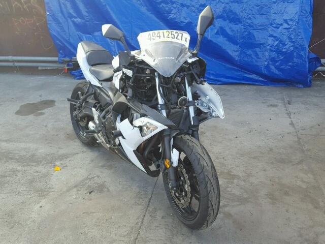 JKAEXEJ18HDA00786 - 2017 KAWASAKI EX650 J თეთრი ფოტო 9