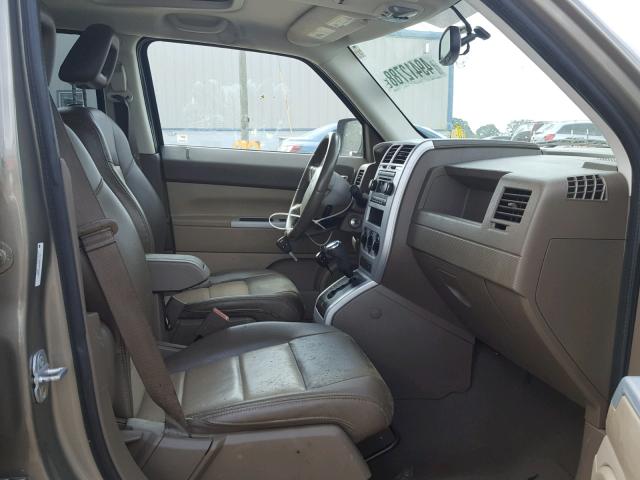 1J8FT48W58D700868 - 2008 JEEP PATRIOT LI TAN photo 5