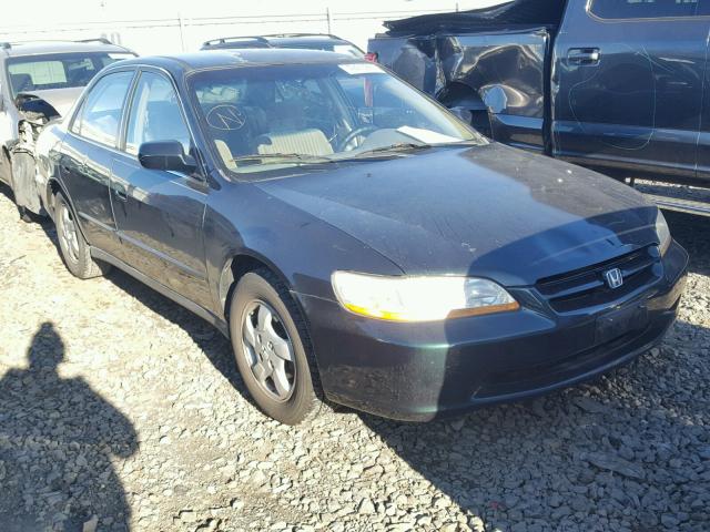 1HGCG5646WA021813 - 1998 HONDA ACCORD LX GREEN photo 1