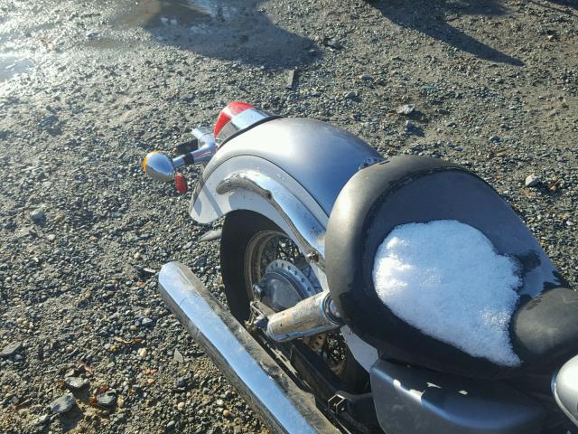 JH2RC44631K502809 - 2001 HONDA VT750 CD2 GRAY photo 6