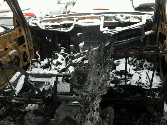 2GCEK19T831325734 - 2003 CHEVROLET SILVERADO BURN photo 9