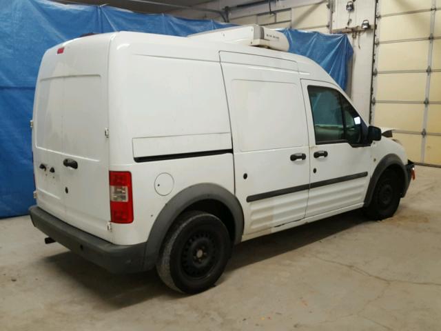 NM0LS7AN2CT114561 - 2012 FORD TRANSIT CO WHITE photo 4