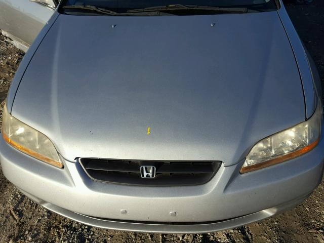 1HGCG2258YA035809 - 2000 HONDA ACCORD EX SILVER photo 7