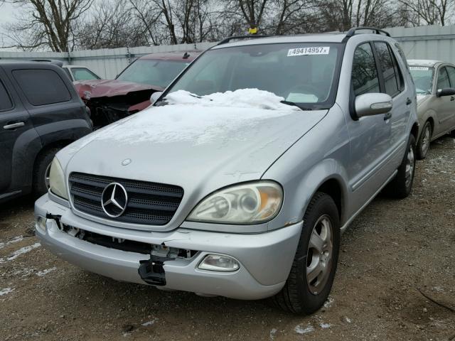 4JGAB57E54A460473 - 2004 MERCEDES-BENZ ML 350 SILVER photo 2