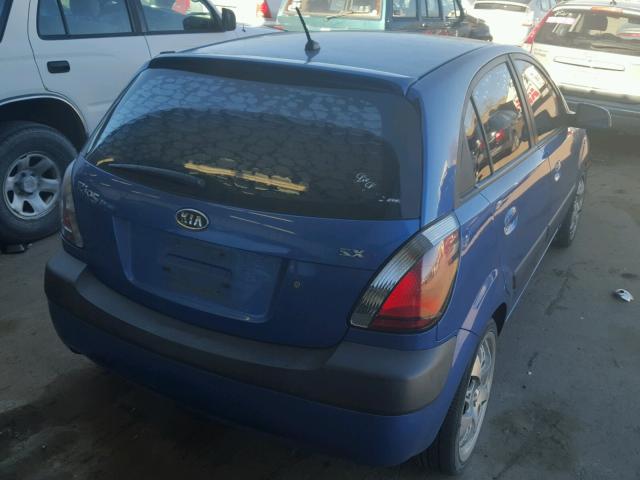 KNADE163666177617 - 2006 KIA RIO 5 BLUE photo 4