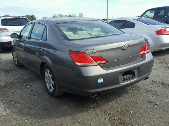 4T1BK36BX5U010835 - 2005 TOYOTA AVALON XL GRAY photo 3