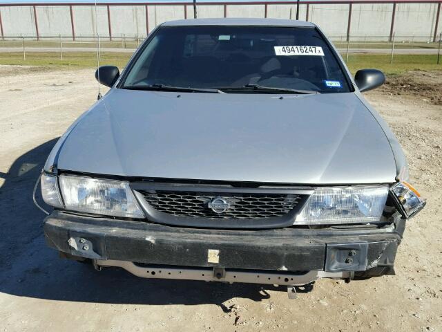 1N4AB41D8WC759872 - 1998 NISSAN SENTRA E SILVER photo 9