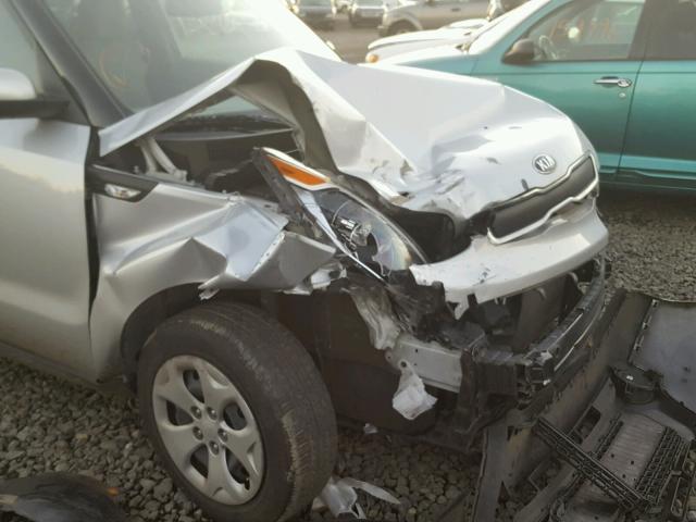 KNDJN2A25E7721866 - 2014 KIA SOUL SILVER photo 9