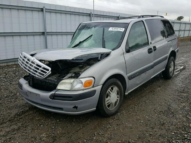 1GNDX03E2YD242269 - 2000 CHEVROLET VENTURE SILVER photo 2